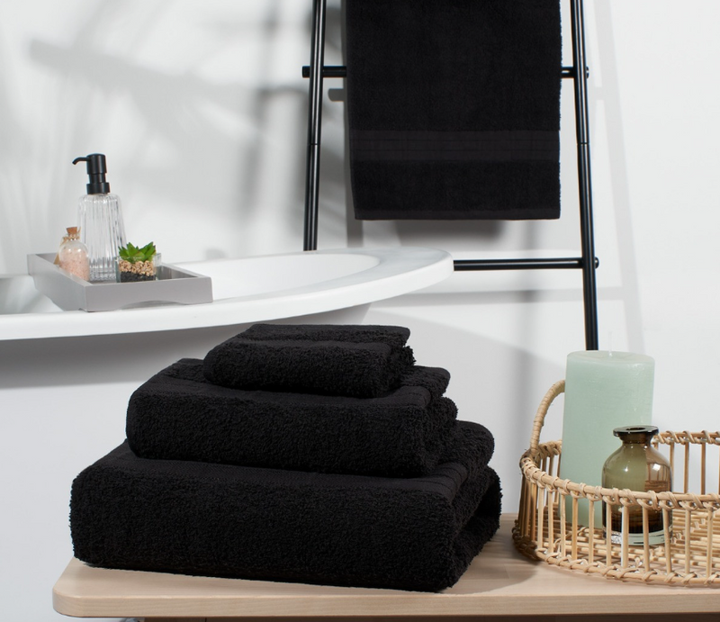 Bath hand towel